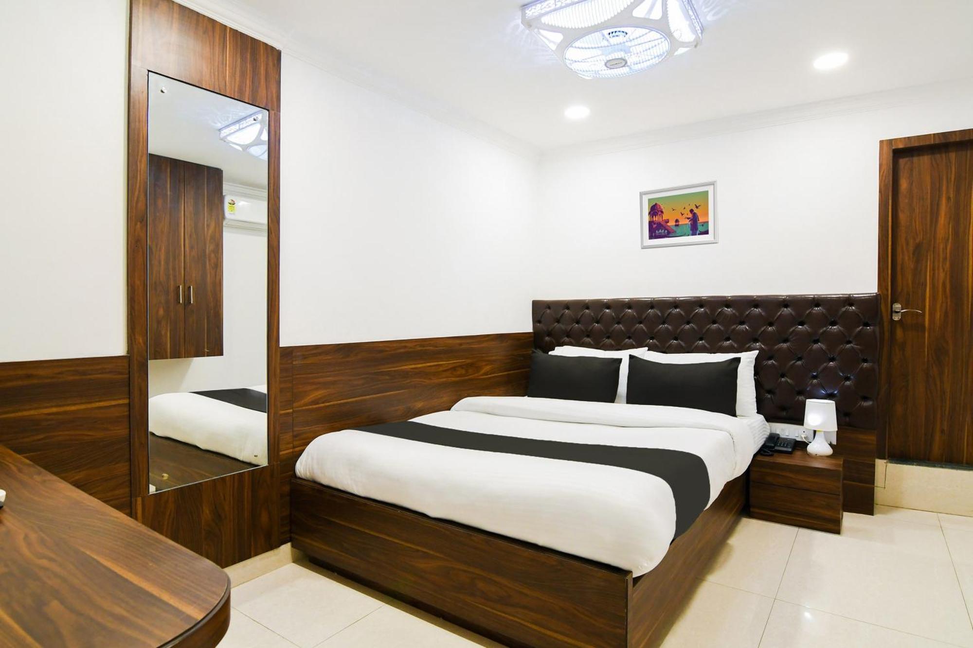 Super Hotel O Eminent Hotel Колката Екстериор снимка