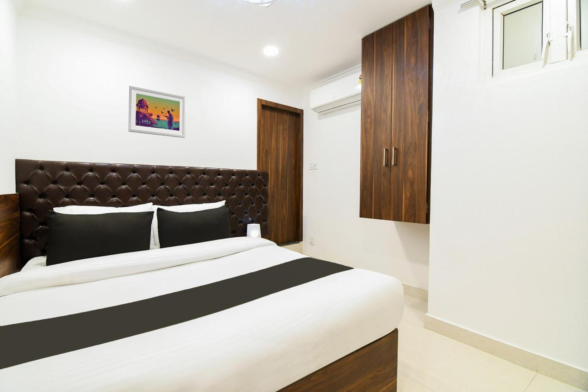 Super Hotel O Eminent Hotel Колката Екстериор снимка