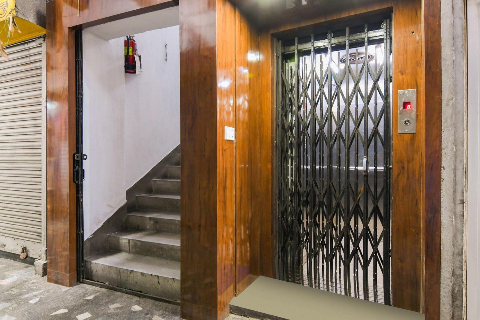 Super Hotel O Eminent Hotel Колката Екстериор снимка
